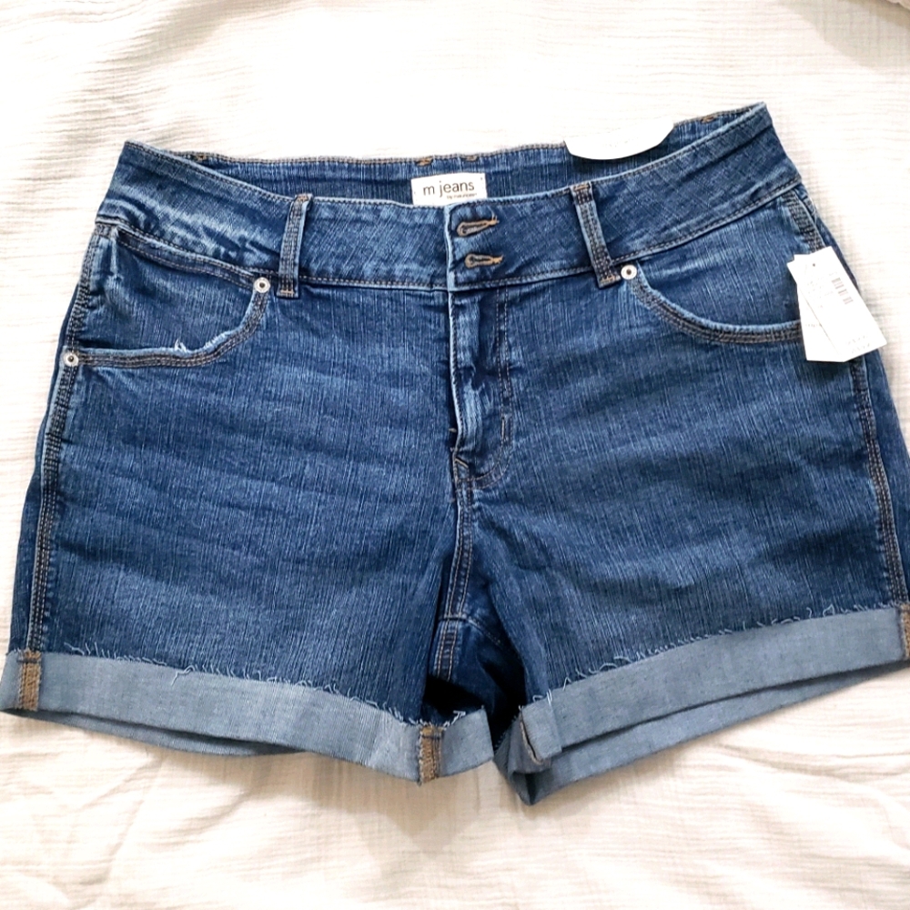 Maurices shorts. Size 14